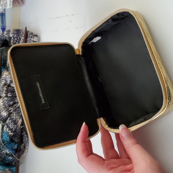 BareMinerals Small Hardside Gold Quilted Cosmetic Case - Picture 3 of 4